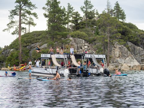 lake tahoe pontoon boat rentals